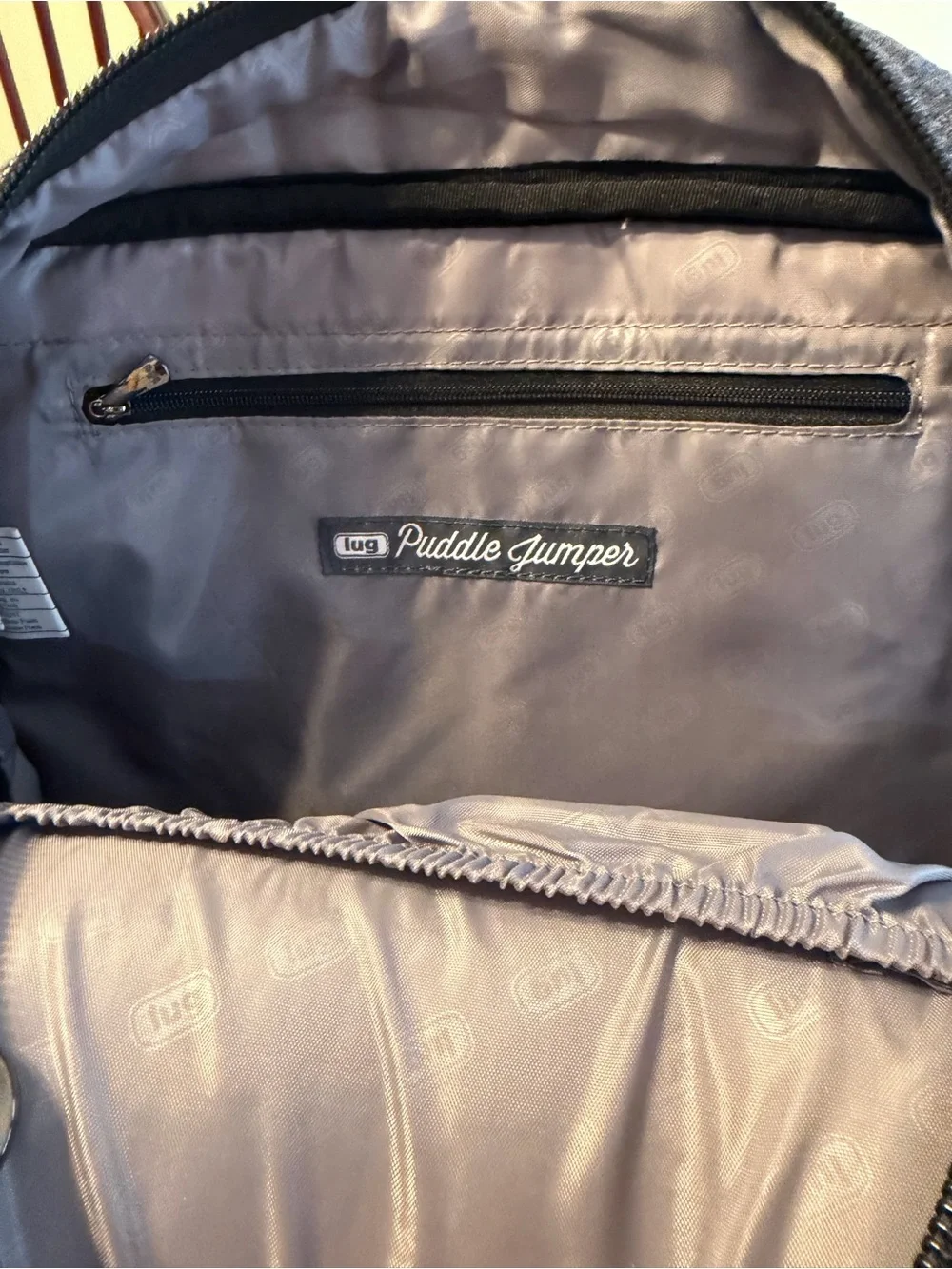 lug versatile gray